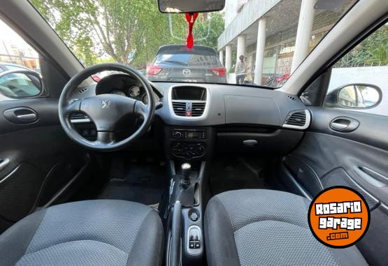 Autos - Peugeot 207 Compact 2013 Nafta 200000Km - En Venta