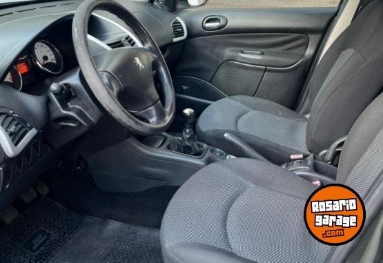 Autos - Peugeot 207 Compact 2013 Nafta 200000Km - En Venta