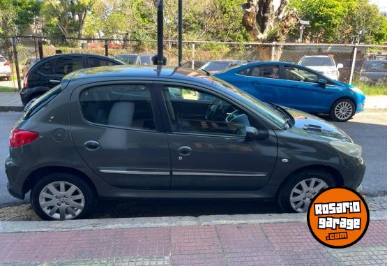 Autos - Peugeot 207 Compact 2013 Nafta 200000Km - En Venta