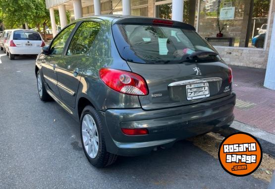 Autos - Peugeot 207 Compact 2013 Nafta 200000Km - En Venta