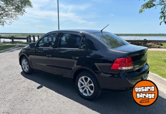 Autos - Volkswagen VOYAGE 2011 Nafta 112000Km - En Venta