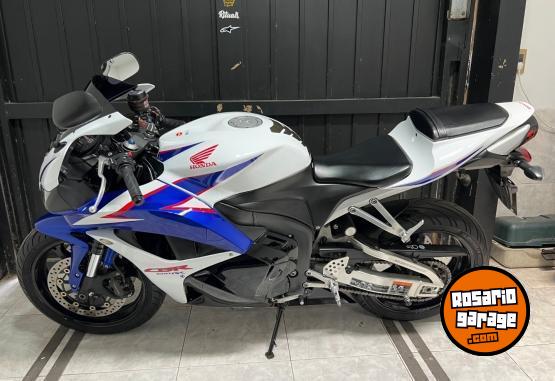 Motos - Honda CBR R6 ZX6 ZX10 R1 2011 Nafta 26000Km - En Venta