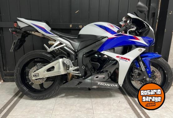 Motos - Honda CBR R6 ZX6 ZX10 R1 2011 Nafta 26000Km - En Venta