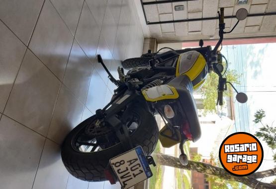 Motos - Ducati Scrambler Flat Track 800 2016 Nafta 16700Km - En Venta