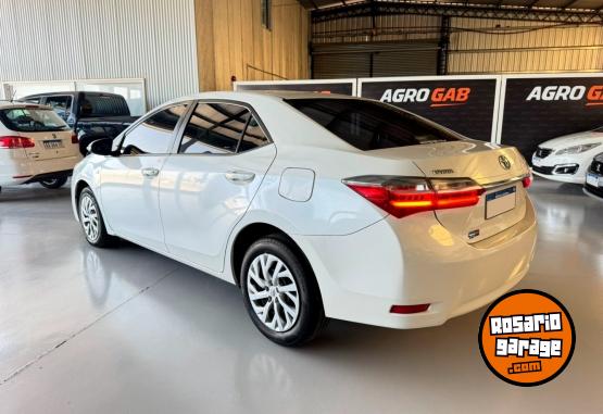 Autos - Toyota Corolla XLI 2017 Nafta 90000Km - En Venta