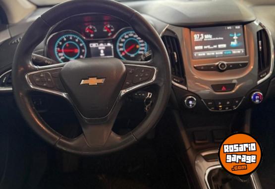 Autos - Chevrolet CRUZE LT 2017 Nafta 130500Km - En Venta
