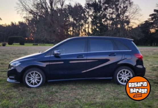 Autos - Mercedes Benz B200 2018 Nafta 135000Km - En Venta