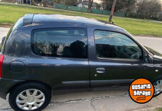 Autos - Renault clio yahoo 1.2 2005 Nafta 236000Km - En Venta