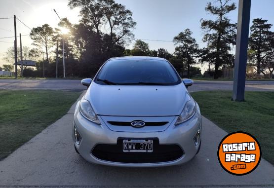Autos - Ford Fiesta KD Titanium 5P 2012 Nafta 111500Km - En Venta
