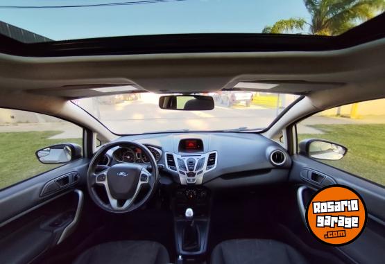 Autos - Ford Fiesta KD Titanium 5P 2012 Nafta 111500Km - En Venta