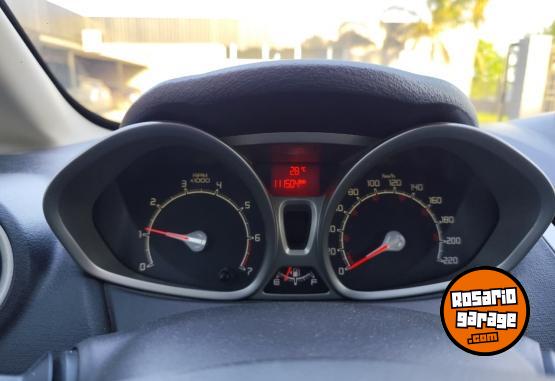 Autos - Ford Fiesta KD Titanium 5P 2012 Nafta 111500Km - En Venta