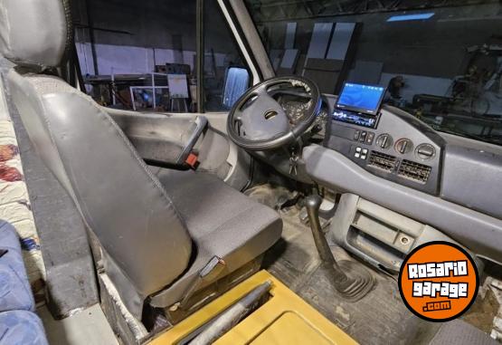 Utilitarios - Mercedes Benz Sprinter 2000 Diesel 400000Km - En Venta