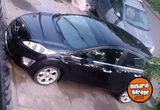 Autos - Ford Fiesta kinetic titanium 2011 Nafta 185000Km - En Venta