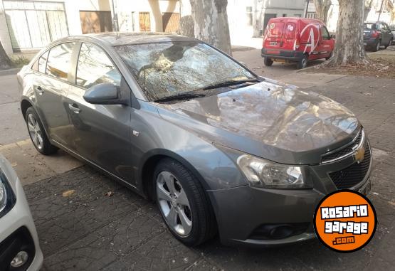 Autos - Chevrolet CRUZE LTZ 1.8 NAFTA 4 PUE 2011 Nafta 100000Km - En Venta