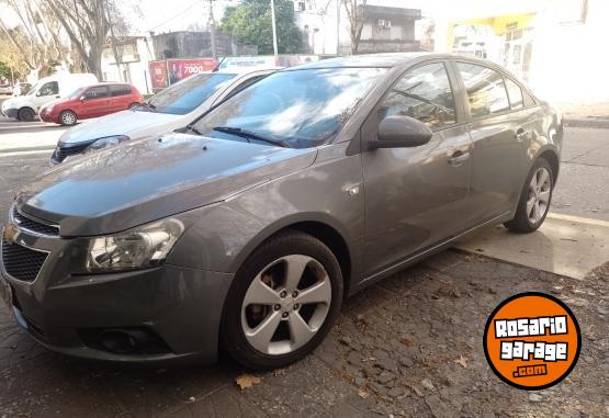 Autos - Chevrolet CRUZE LTZ 1.8 NAFTA 4 PUE 2011 Nafta 100000Km - En Venta