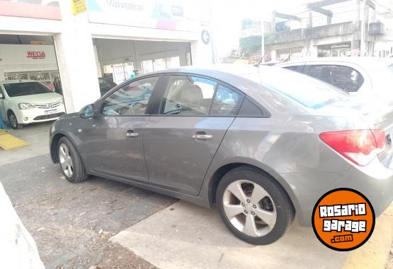 Autos - Chevrolet CRUZE LTZ 1.8 NAFTA 4 PUE 2011 Nafta 100000Km - En Venta
