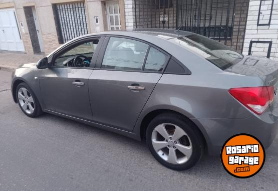 Autos - Chevrolet CRUZE LTZ 1.8 NAFTA 4 PUE 2011 Nafta 100000Km - En Venta
