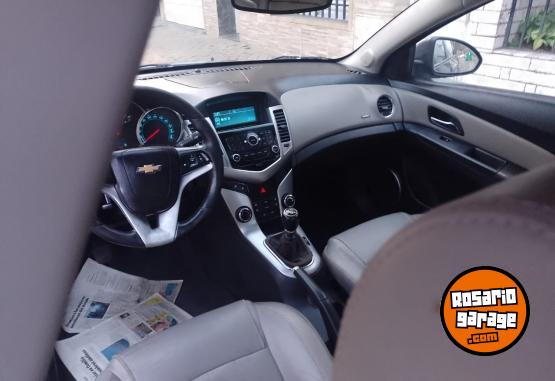 Autos - Chevrolet CRUZE LTZ 1.8 NAFTA 4 PUE 2011 Nafta 100000Km - En Venta