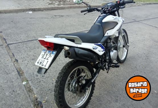 Motos - Motomel Skua 250 cc 2020 Nafta 6000Km - En Venta