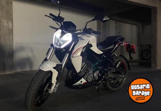Motos - Benelli 180s 2021 Nafta 14500Km - En Venta