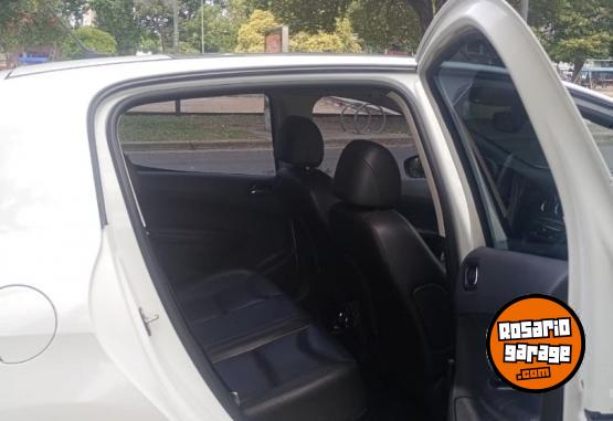 Autos - Peugeot 308 FELINE HDI 1.6 2015 Diesel 105000Km - En Venta