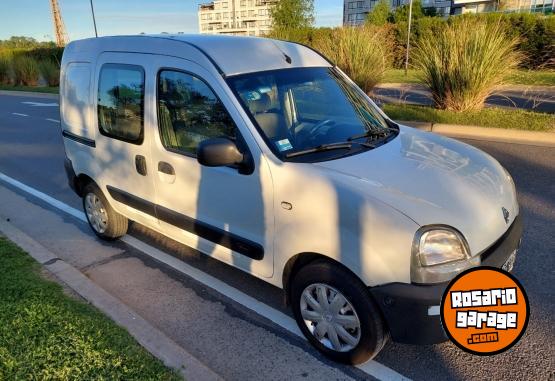 Utilitarios - Renault Kangoo 2008 GNC 240000Km - En Venta
