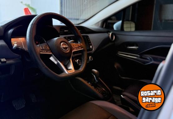 Autos - Nissan Versa exclusive 2024 GNC 52500Km - En Venta