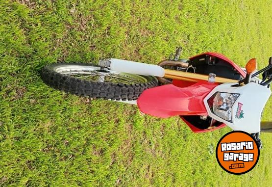 Motos - Honda Crf l 2014 Nafta 18500Km - En Venta