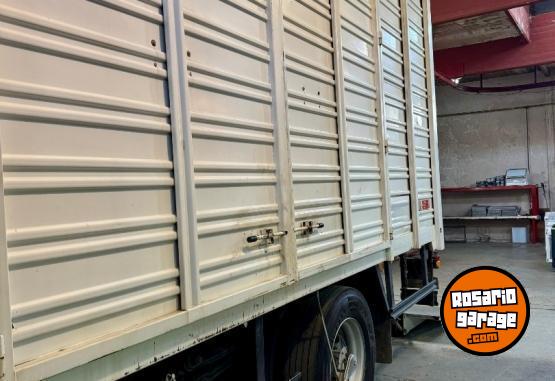 Camiones y Grúas - ## Ford 1519 2017 con solo 99000kms ## - En Venta