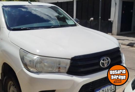 Camionetas - Toyota HILUX 2016 Diesel 200000Km - En Venta