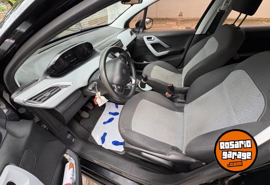 Autos - Peugeot 208 ACTIVE 1.5 2015 Nafta 106000Km - En Venta