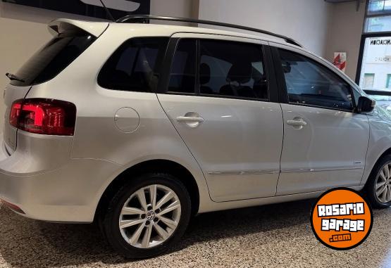 Autos - Volkswagen SURAN TRENDLINE ED.LIM 2013 Nafta 111000Km - En Venta