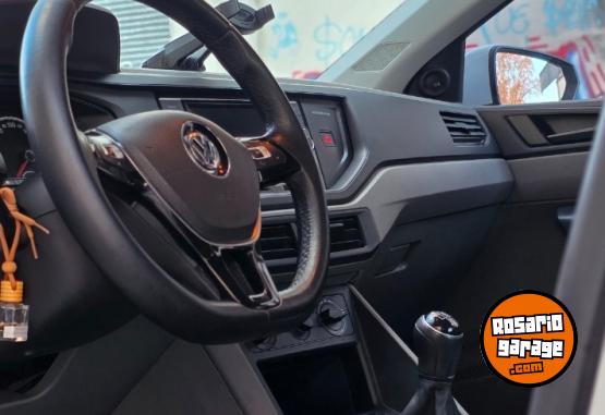 Autos - Volkswagen Virtus 2018 GNC 200000Km - En Venta