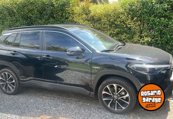 Autos - Toyota Corolla Cross SEG HEV 1,8 2024 Electrico / Hibrido 22000Km - En Venta
