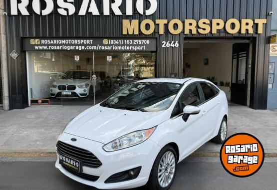 Autos - Ford Fiesta Titanium 2018 Nafta 60000Km - En Venta