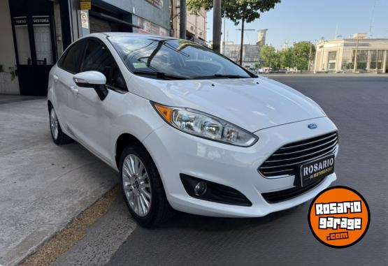 Autos - Ford Fiesta Titanium 2018 Nafta 60000Km - En Venta