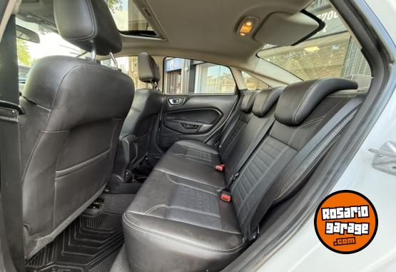 Autos - Ford Fiesta Titanium 2018 Nafta 60000Km - En Venta