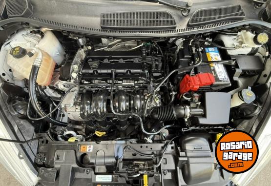 Autos - Ford Fiesta Titanium 2018 Nafta 60000Km - En Venta