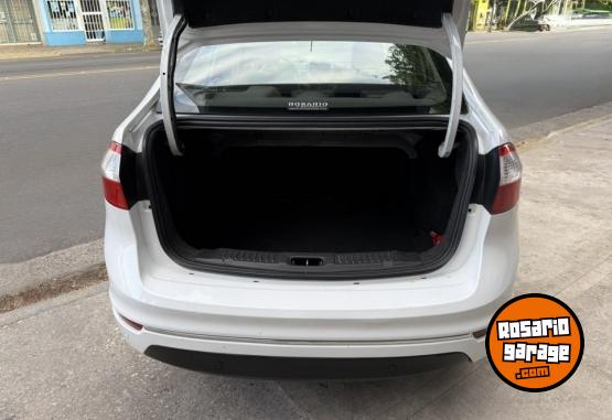 Autos - Ford Fiesta Titanium 2018 Nafta 60000Km - En Venta