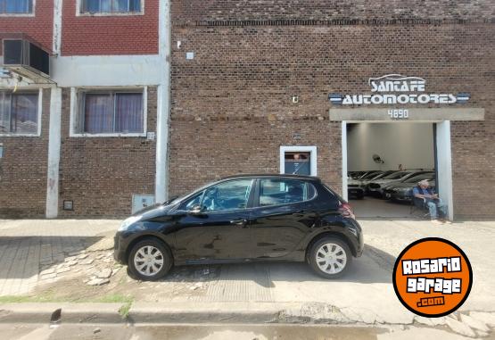 Autos - Peugeot 208 2017 Nafta 70000Km - En Venta