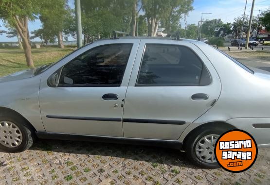 Autos - Fiat Siena 2004 GNC 200000Km - En Venta