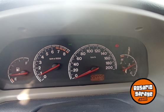 Autos - Fiat Siena 2004 GNC 200000Km - En Venta