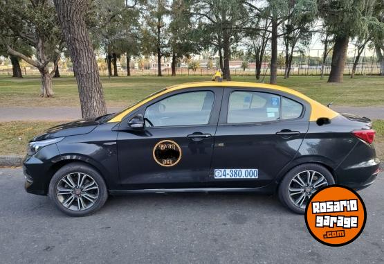 Autos - Fiat CRONOS 1.8 2018 GNC 219000Km - En Venta