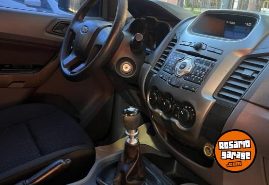 Camionetas - Ford RANGER XLT 2013 Diesel 300000Km - En Venta