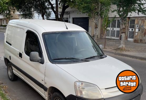 Utilitarios - Peugeot Partner 2013 Diesel 220000Km - En Venta