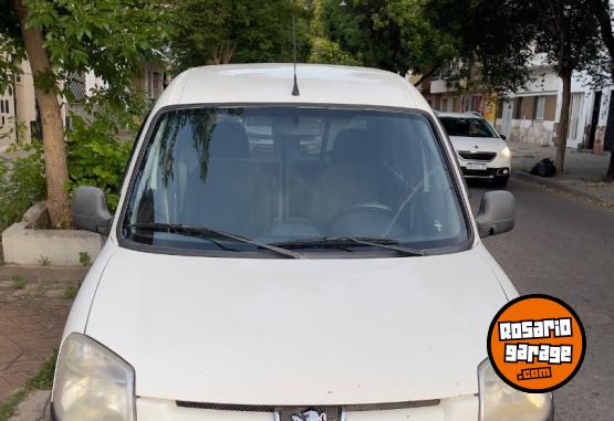 Utilitarios - Peugeot Partner 2013 Diesel 220000Km - En Venta