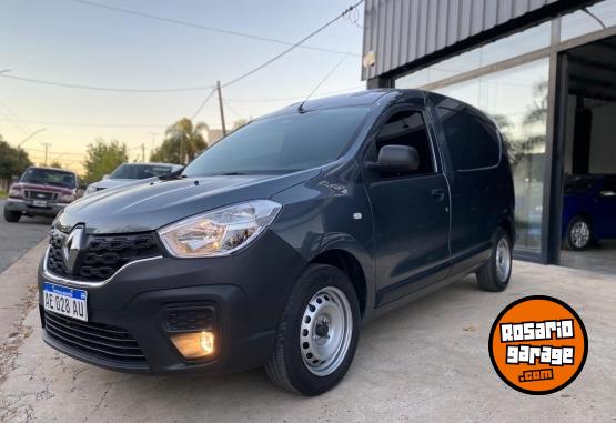 Utilitarios - Renault Kangoo 2019 Diesel 32000Km - En Venta