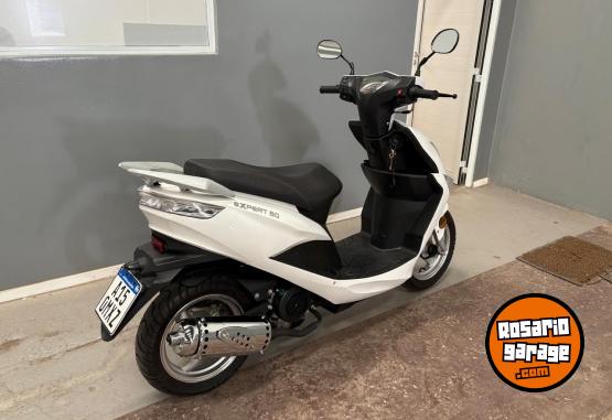 Motos - Corven Expert 80 2022 Nafta 2300Km - En Venta