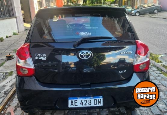 Autos - Toyota Etios 2020 Nafta 25000Km - En Venta