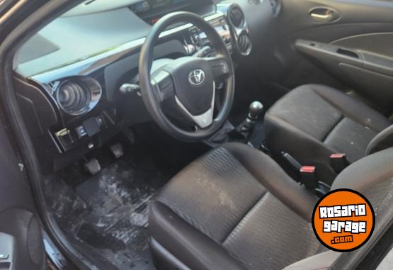 Autos - Toyota Etios 2020 Nafta 25000Km - En Venta